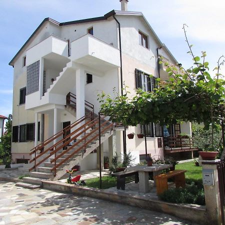 Mirela House With Apartment Umag Extérieur photo
